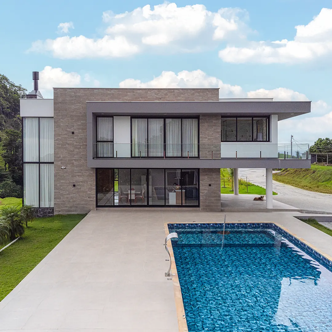 Esquadrias de alumínio de alto padrão fabricadas pela J.André